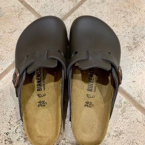 Brand New Birkenstock Boston Clogs